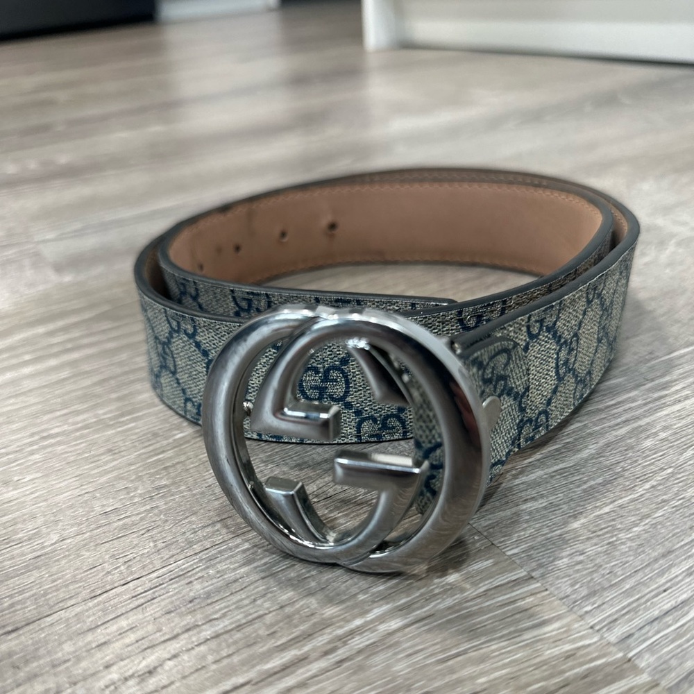 Men’s Gucci belt